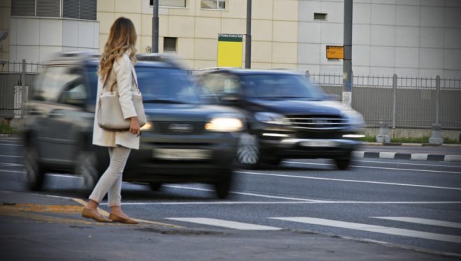 Пешеходов обяжут носить светоотражатели