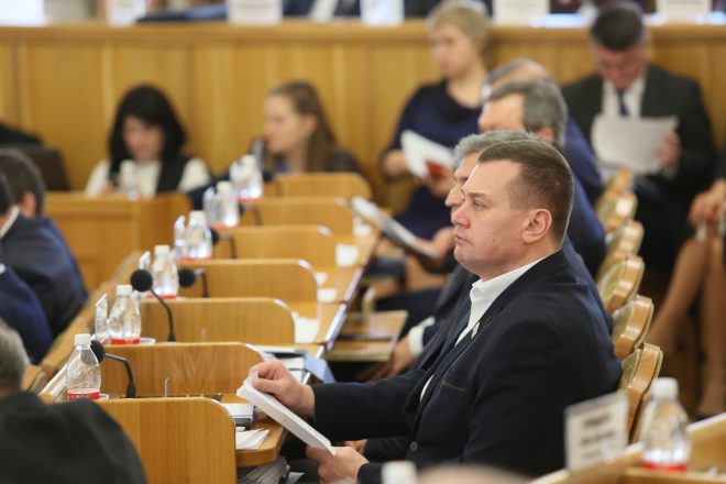Депутаты Госдумы стали чаще вредить бизнесу